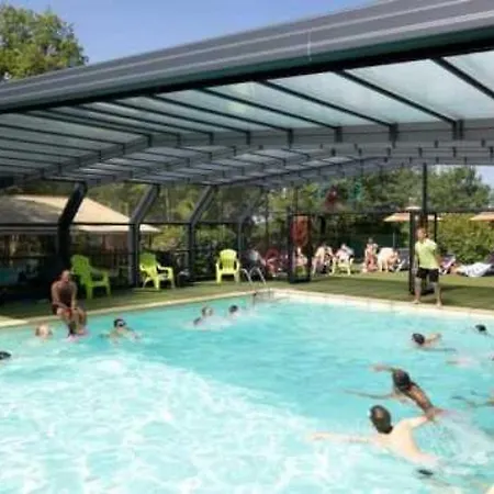Шале 3 Etoiles - Piscine - Eecbii Loupiac (Lot)