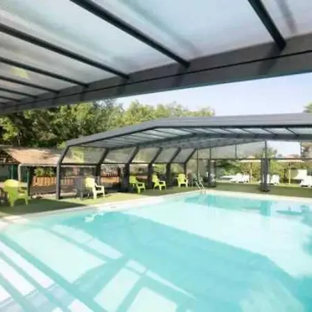 3 Etoiles - Piscine - Eecbii *